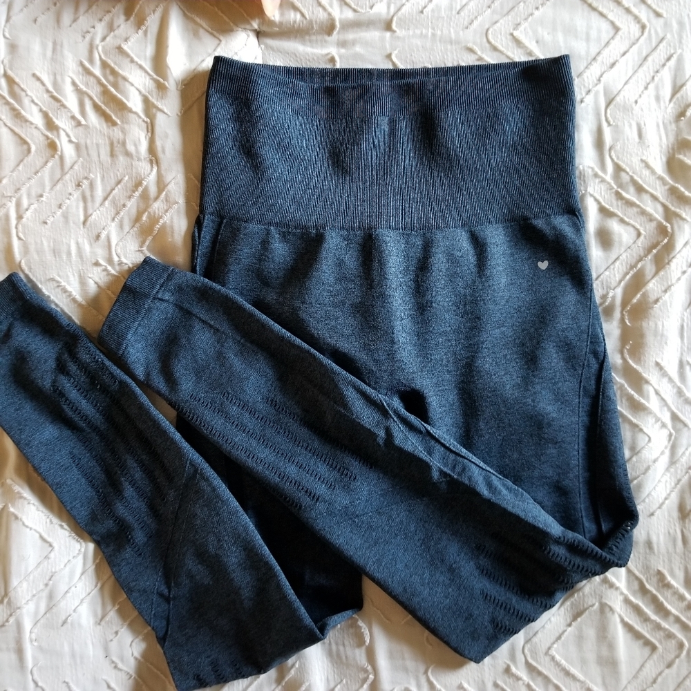 Love Fitness Apparel Allure Seamless Leggings